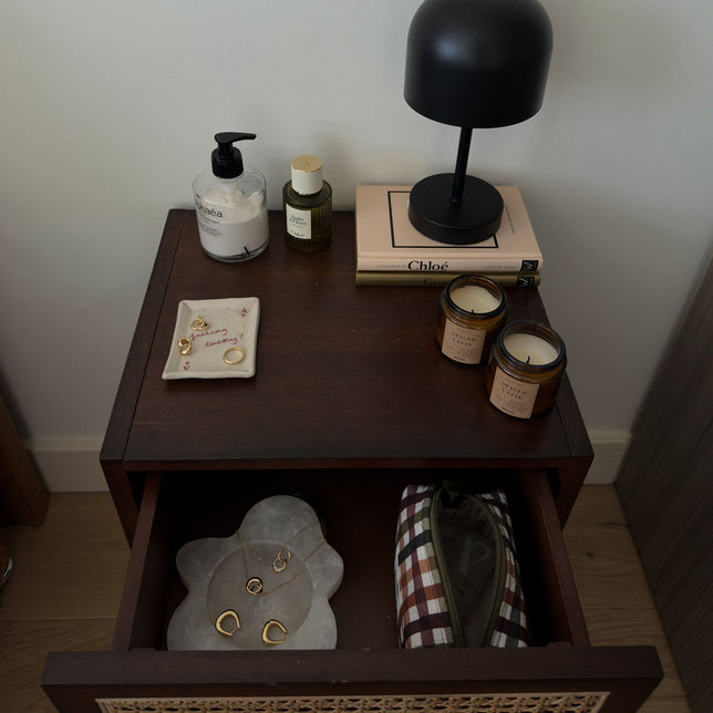Olympia Pipelia: What's on your nightstand?-Astrid & Miyu