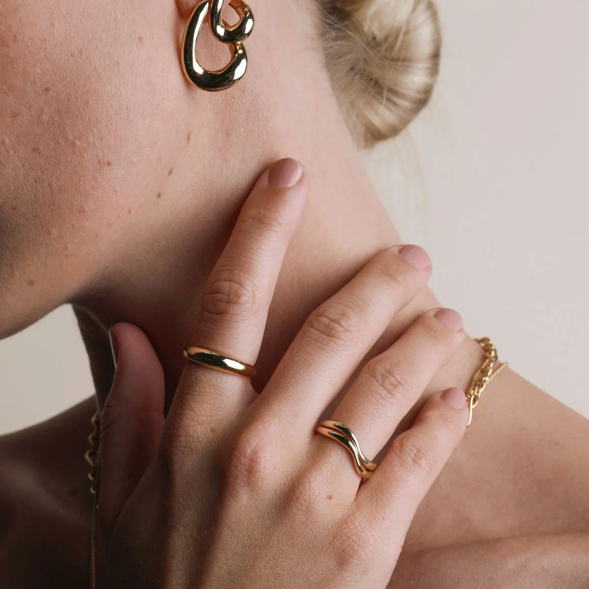 Band Rings-Astrid & Miyu