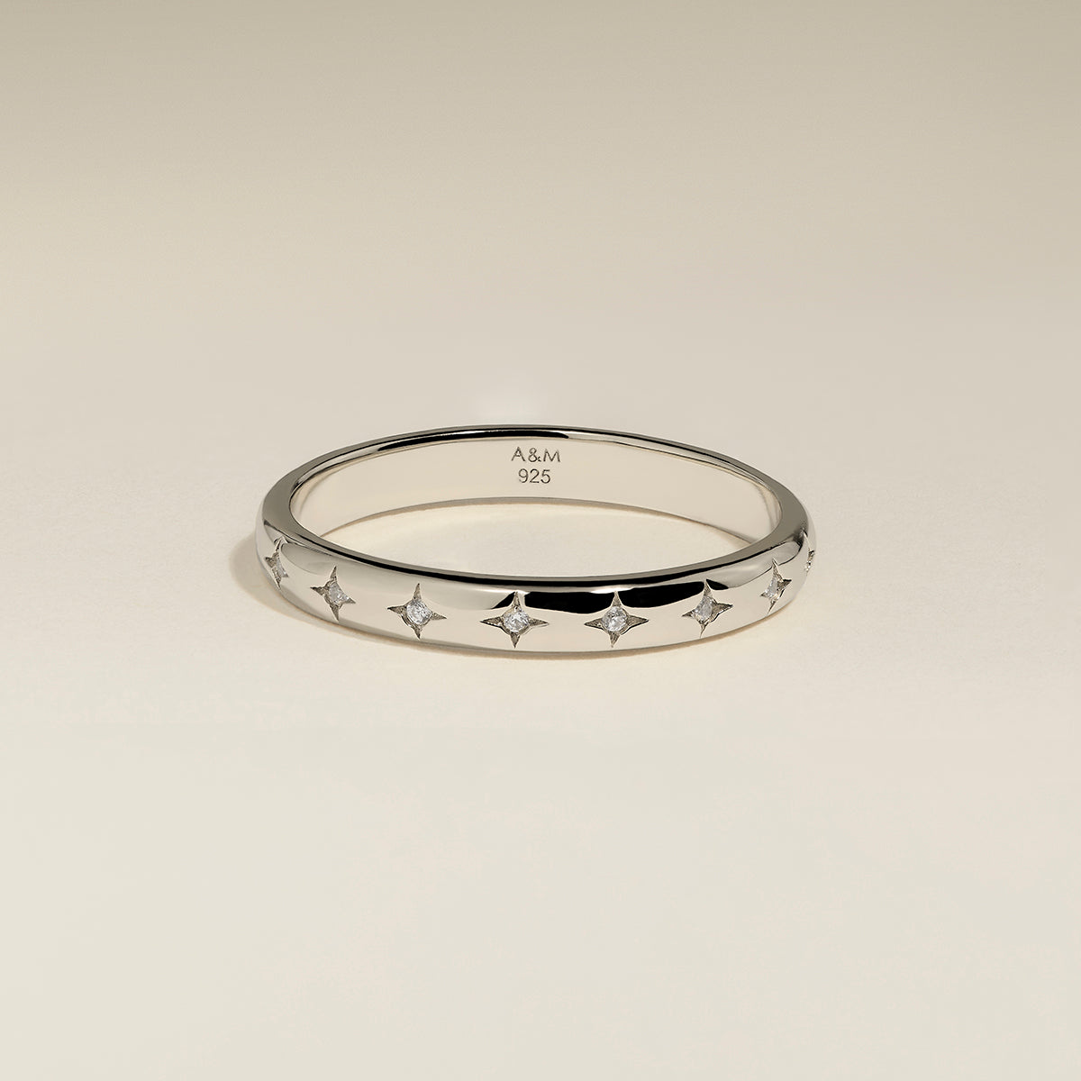 Cosmic Star Band Ring in Silver-Astrid & Miyu
