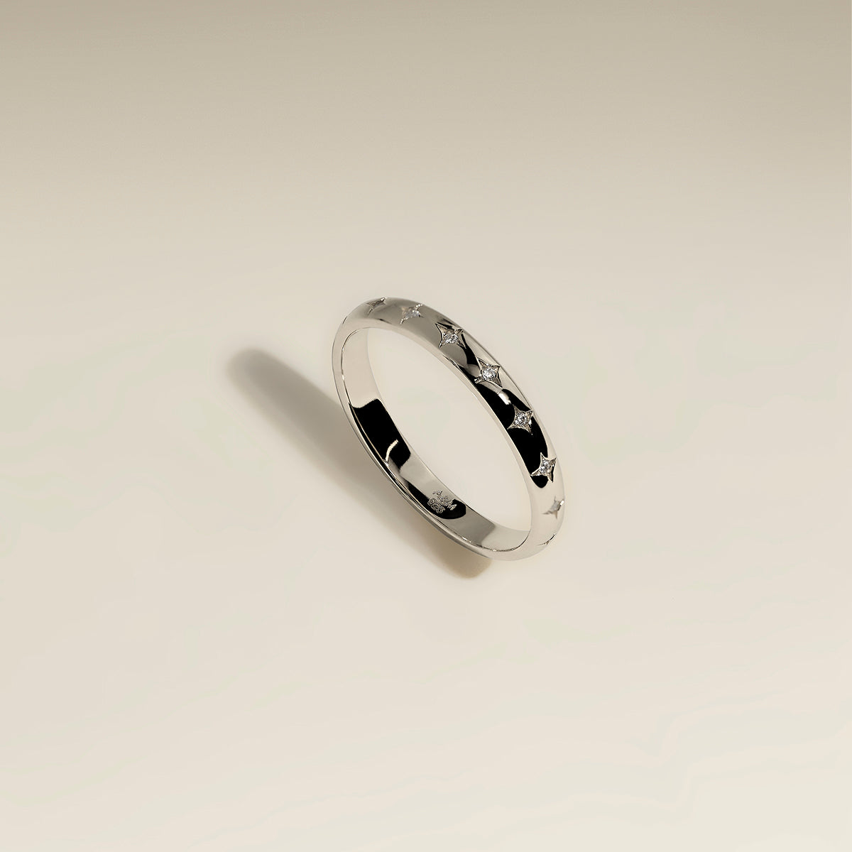 Cosmic Star Band Ring in Silver-Astrid & Miyu