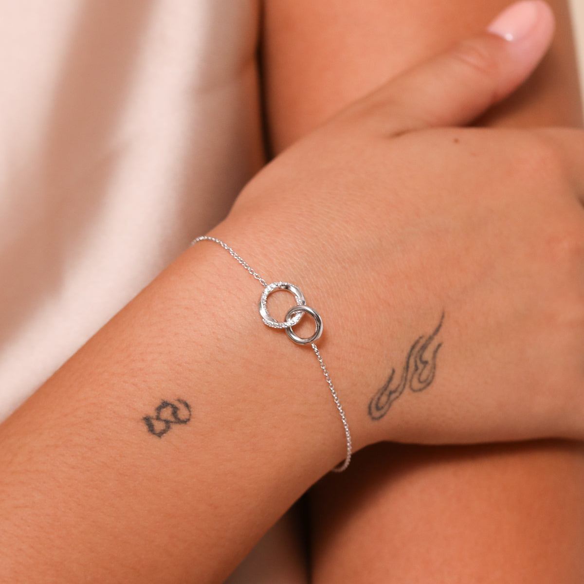 Bracelets - Orbit Crystal Bracelet in Silver - Chain Bracelet - Astrid & Miyu