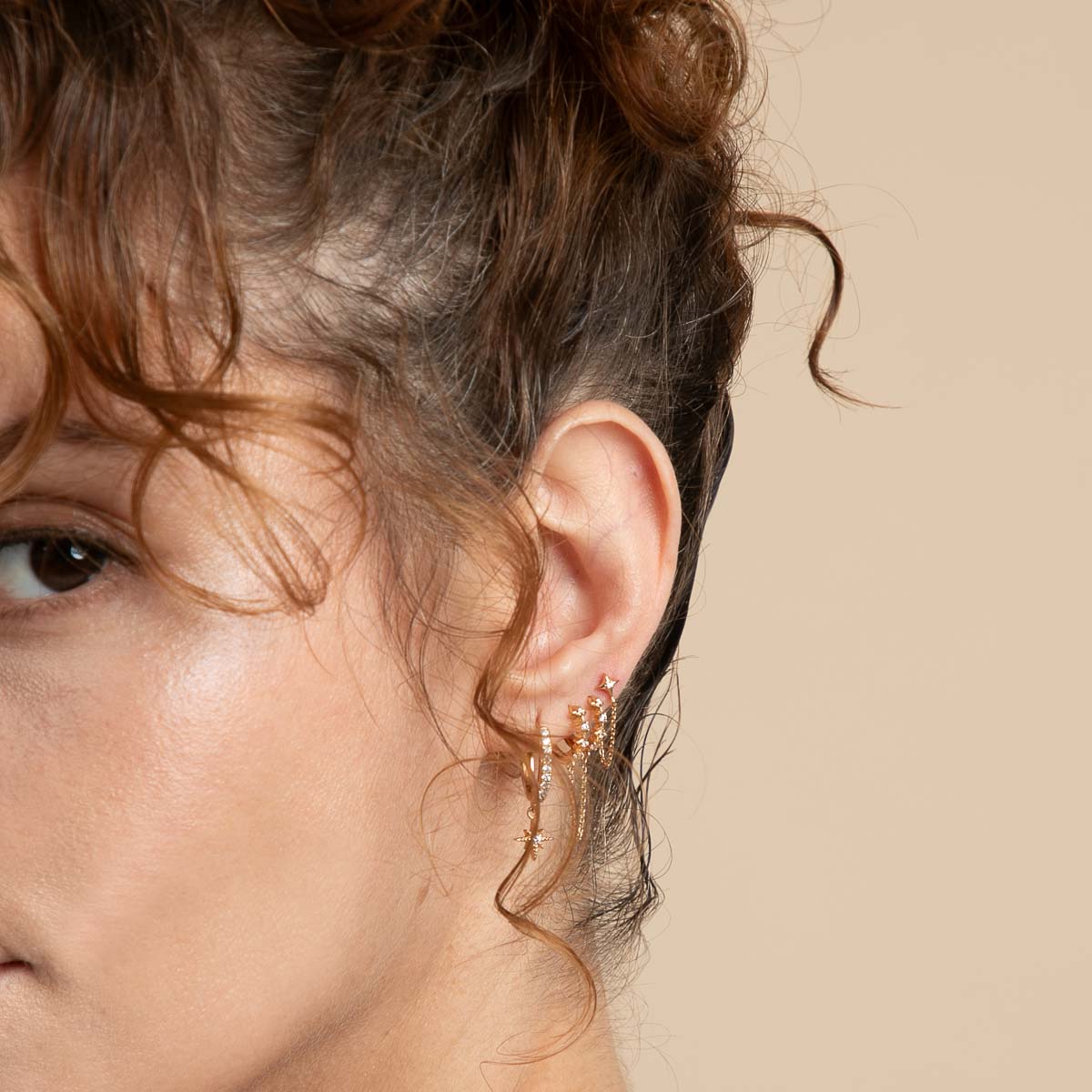 18k Gold Plated Jewellery - Cosmic Star Chain Stud Earrings in Gold - Stud Earrings - Astrid & Miyu