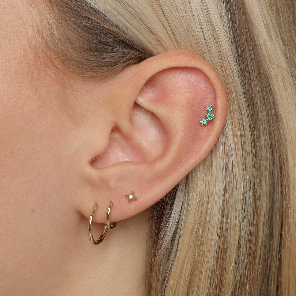 Flat Back Labret Studs - Emerald Curved Piercing Stud in Solid Gold - Piercing Stud - Astrid & Miyu