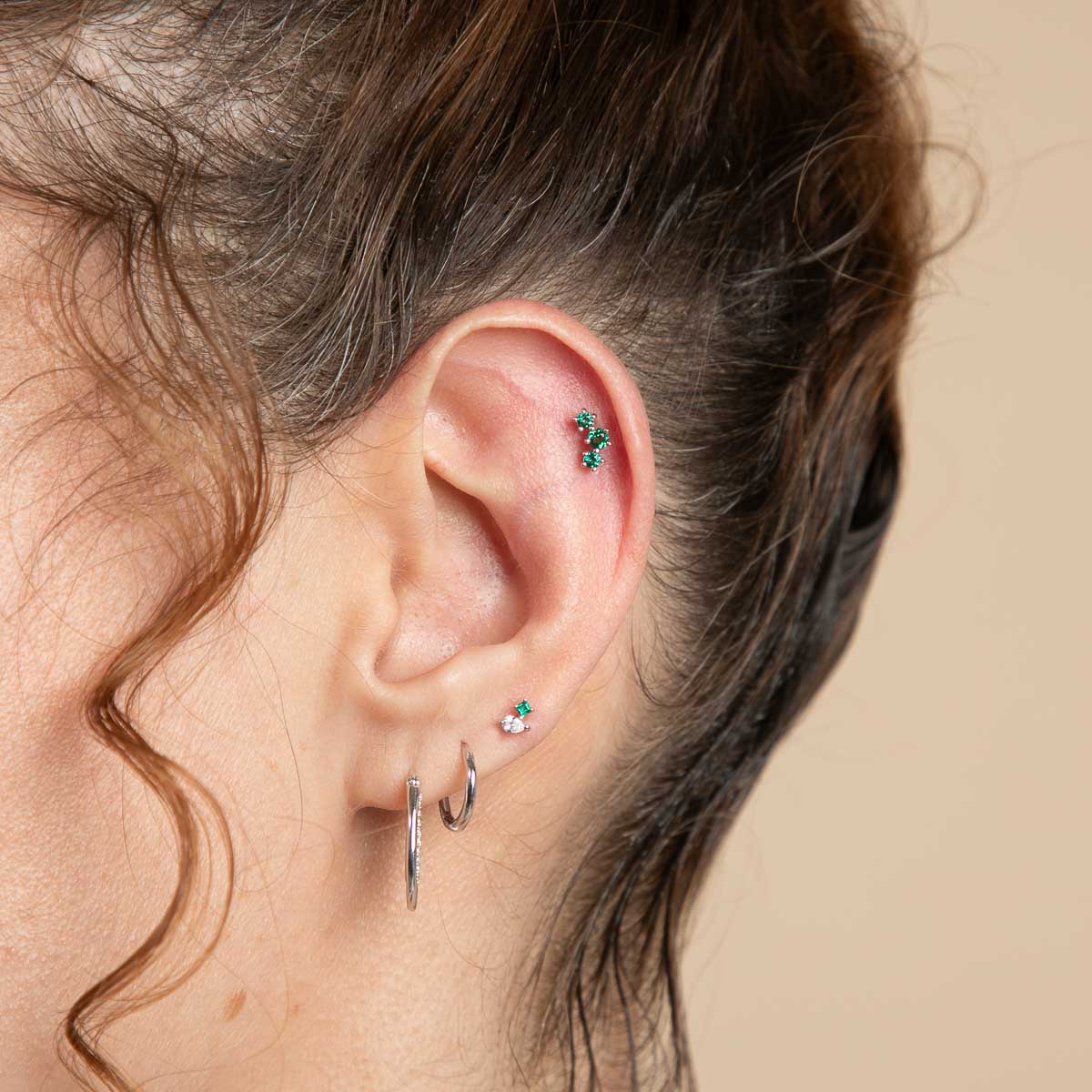 Flat Back Labret Studs - Emerald Curved Piercing Stud in Solid White Gold - Piercing Stud - Astrid & Miyu