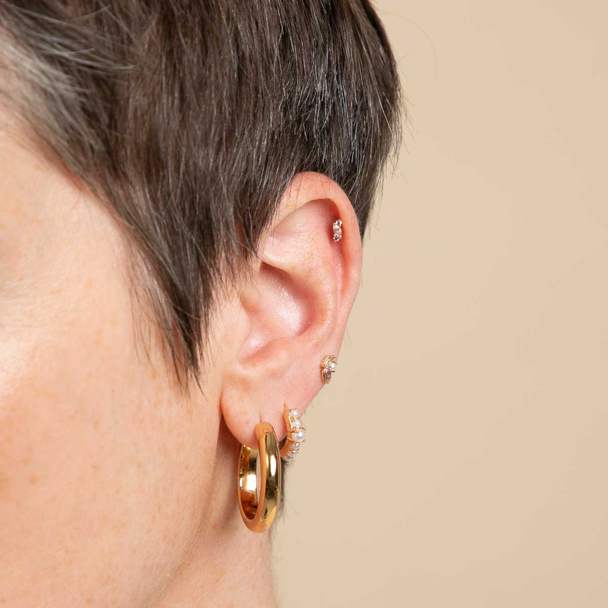 Flat Back Labret Studs - Moonstone Cluster Piercing Stud in Solid Gold - Piercing Stud - Astrid & Miyu