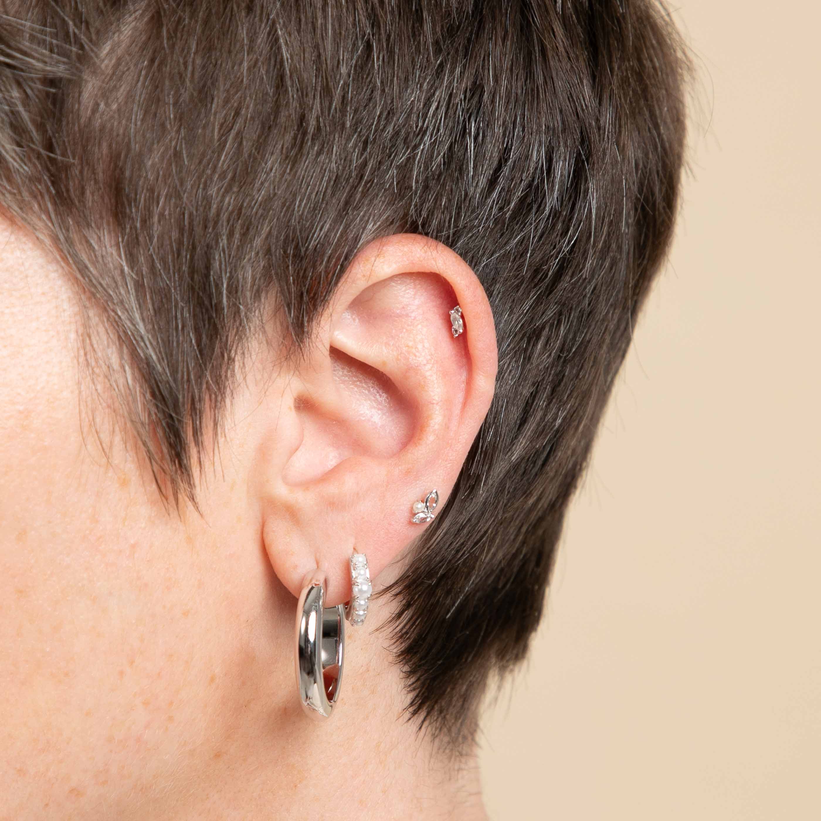 April White Topaz - Pearl & Topaz Cluster Piercing Stud in Solid White Gold - Piercing Stud - Astrid & Miyu