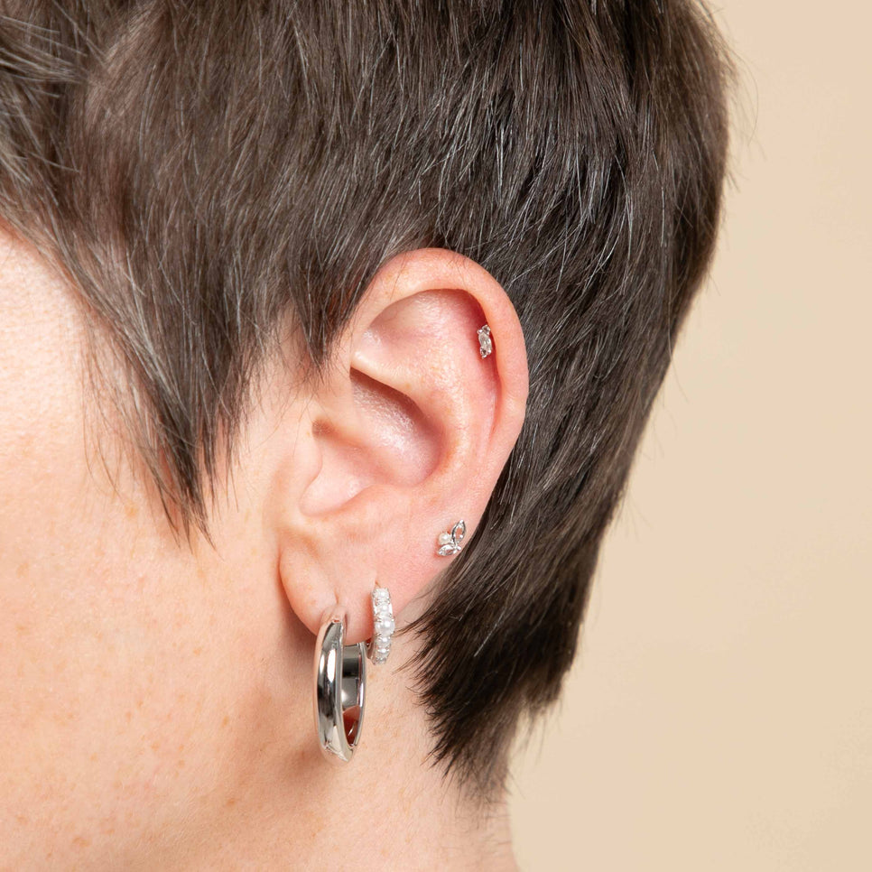 April White Topaz - Pearl & Topaz Cluster Piercing Stud in Solid White Gold - Piercing Stud - Astrid & Miyu