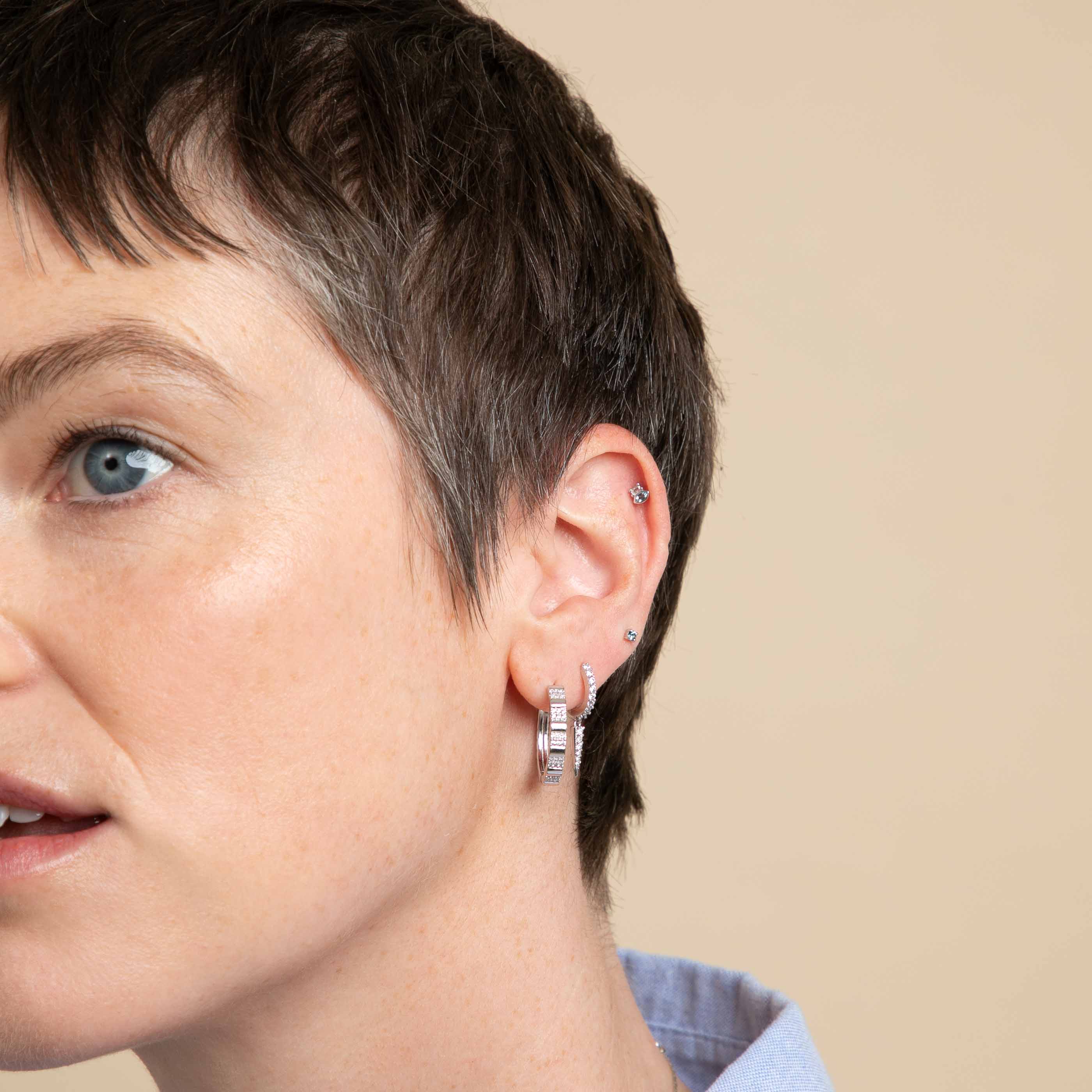 Flat Back Labret Studs - Blue Topaz Piercing Stud in Solid White Gold - Piercing Stud - Astrid & Miyu