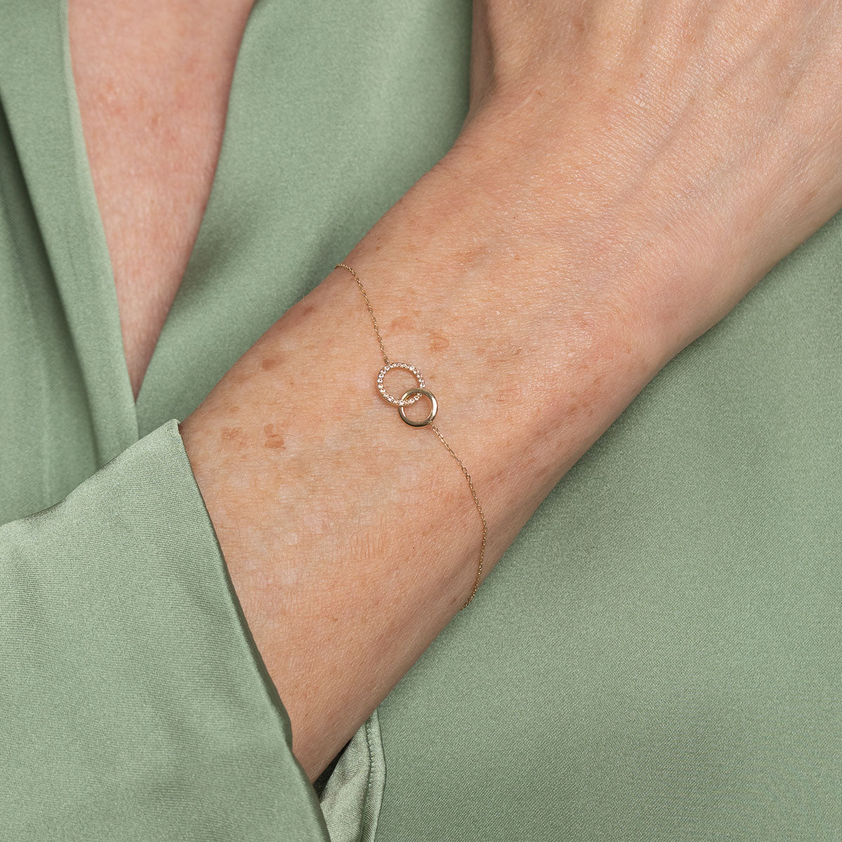 Orbit Topaz Bracelet in Solid Gold-Astrid & Miyu