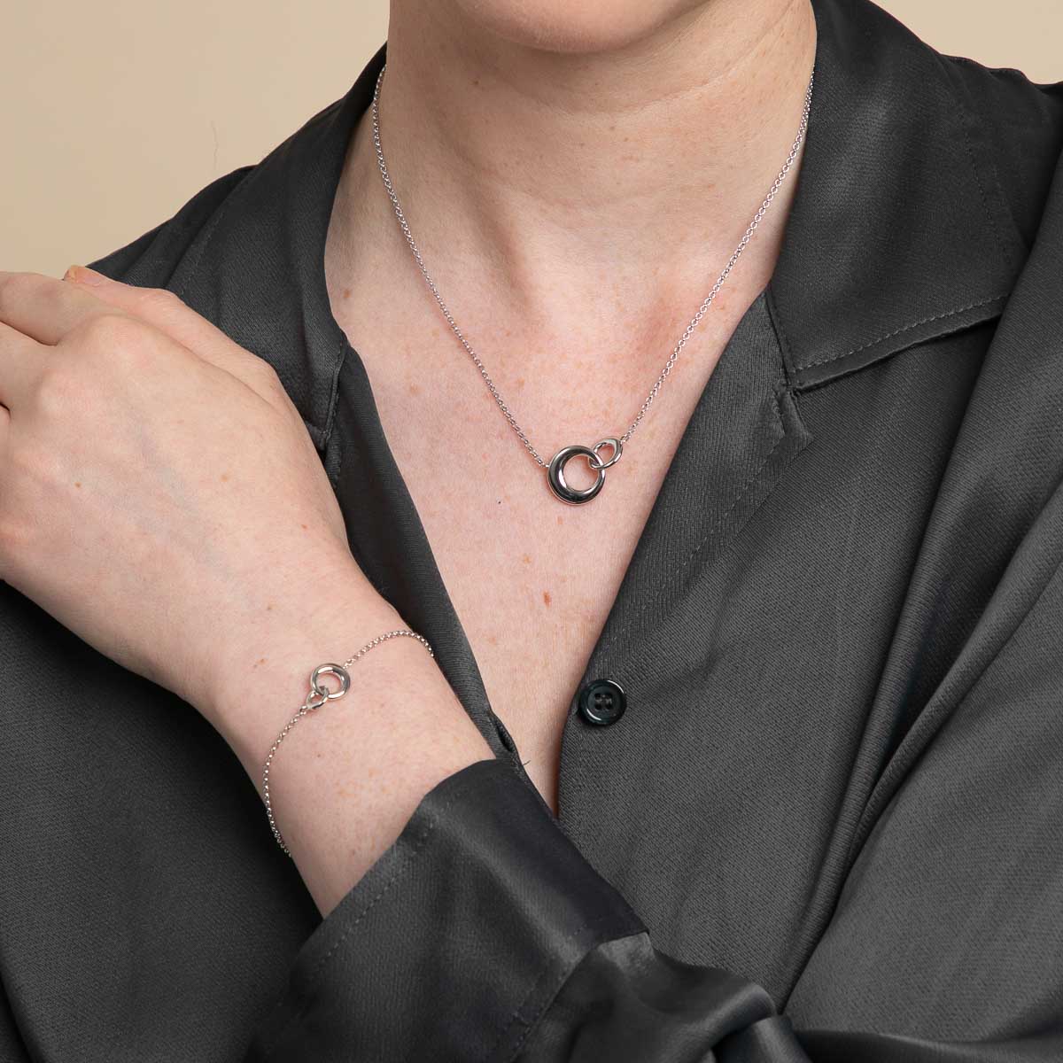 Bracelets - Dome Link Bracelet in Silver - Chain Bracelet - Astrid & Miyu