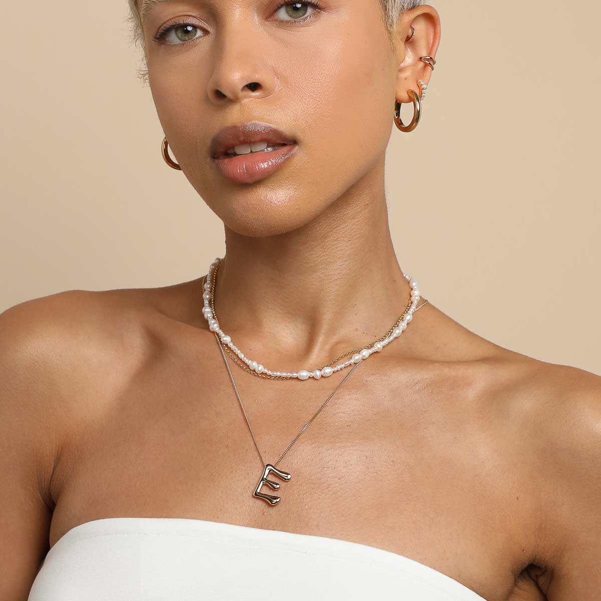 18k Gold Plated Jewellery - E Initial Bold Pendant Necklace in Gold - Pendant Necklace - Astrid & Miyu