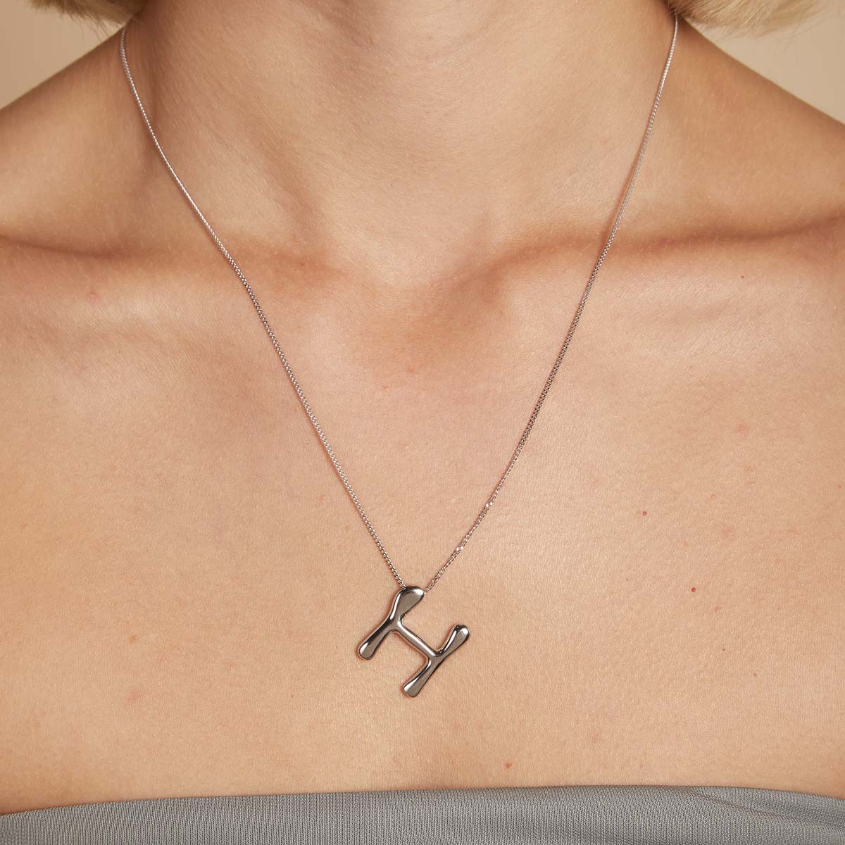 Necklaces & Bracelets - H Initial Bold Pendant Necklace in Silver - Pendant Necklace - Astrid & Miyu
