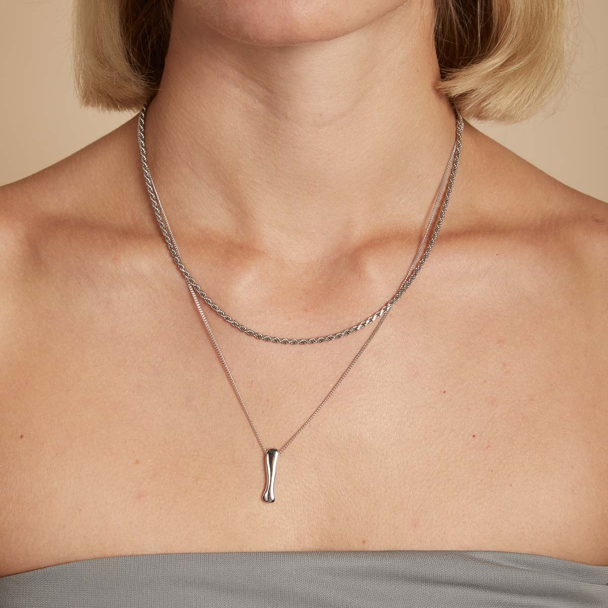 Necklaces & Bracelets - I Initial Bold Pendant Necklace in Silver - Pendant Necklace - Astrid & Miyu