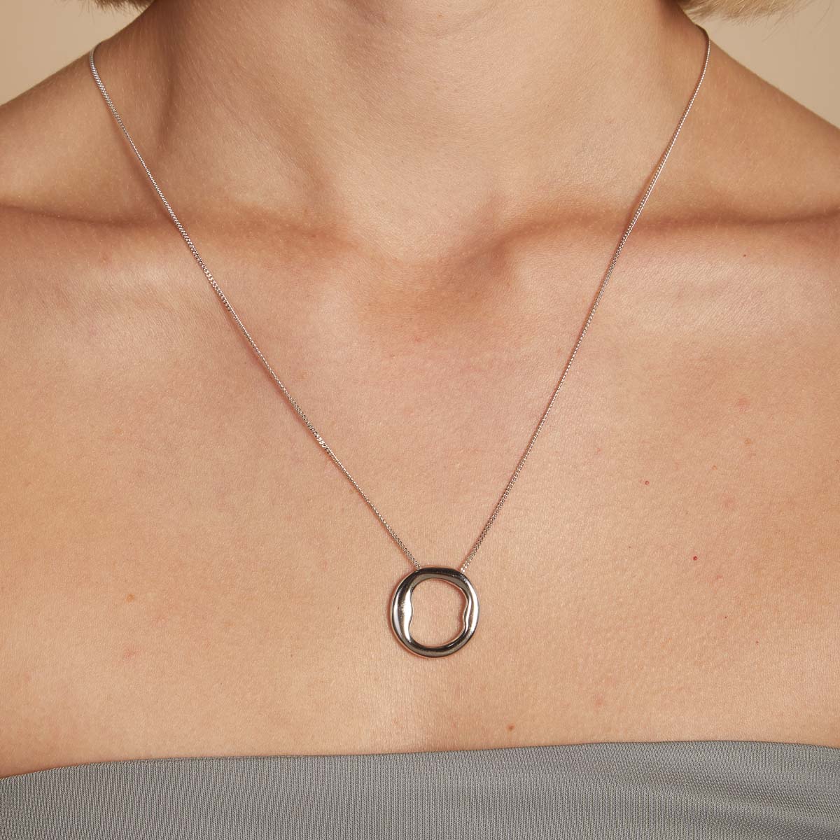 Necklaces & Bracelets - O Initial Bold Pendant Necklace in Silver - Pendant Necklace - Astrid & Miyu