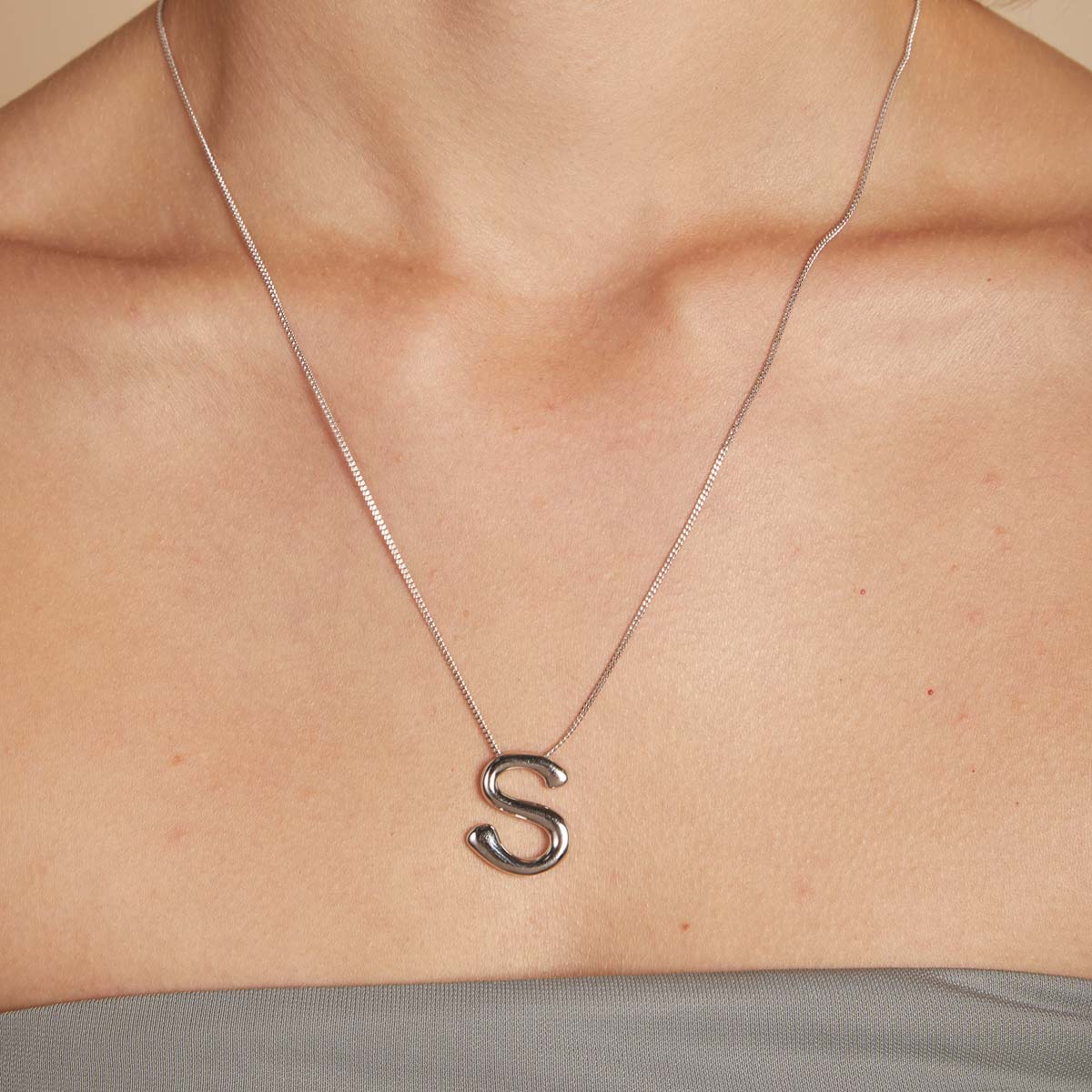 Necklaces & Bracelets - S Initial Bold Pendant Necklace in Silver - Pendant Necklace - Astrid & Miyu
