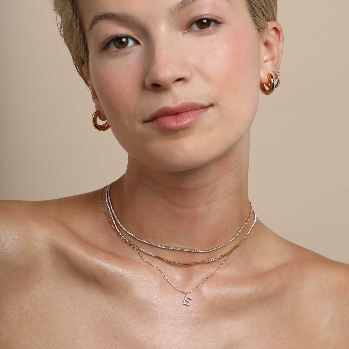 18k Gold Plated Jewellery - E Initial Pavé Pendant Necklace in Gold - Pendant Necklace - Astrid & Miyu