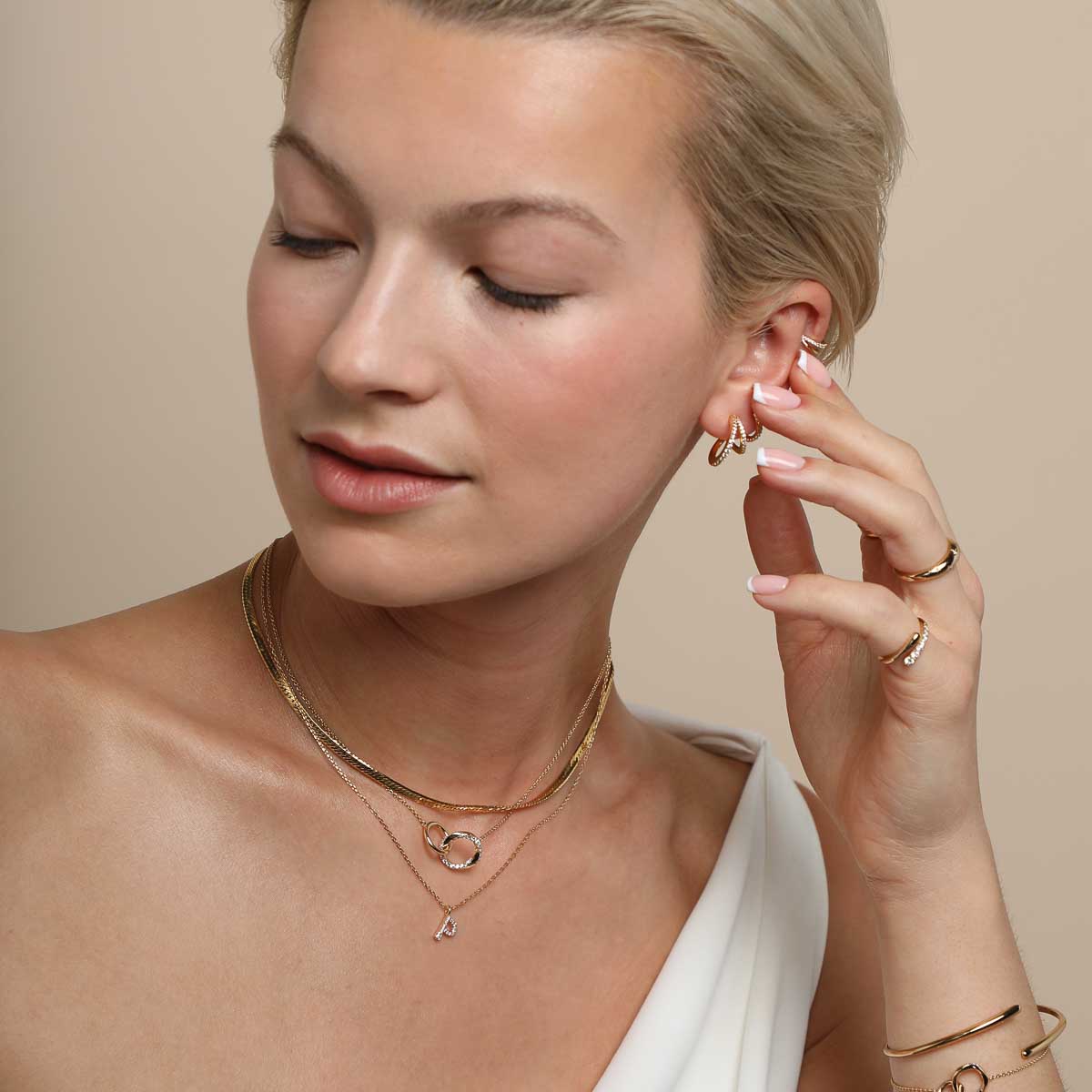 18k Gold Plated Jewellery - P Initial Pavé Pendant Necklace in Gold - Pendant Necklace - Astrid & Miyu