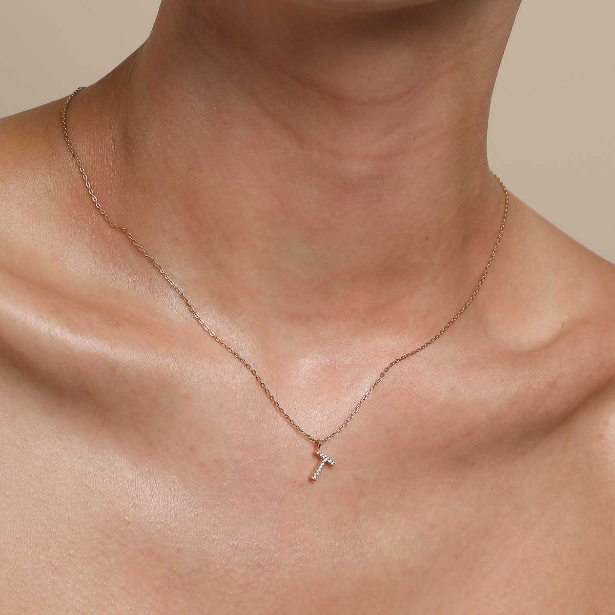 18k Gold Plated Jewellery - T Initial Pavé Pendant Necklace in Gold - Pendant Necklace - Astrid & Miyu