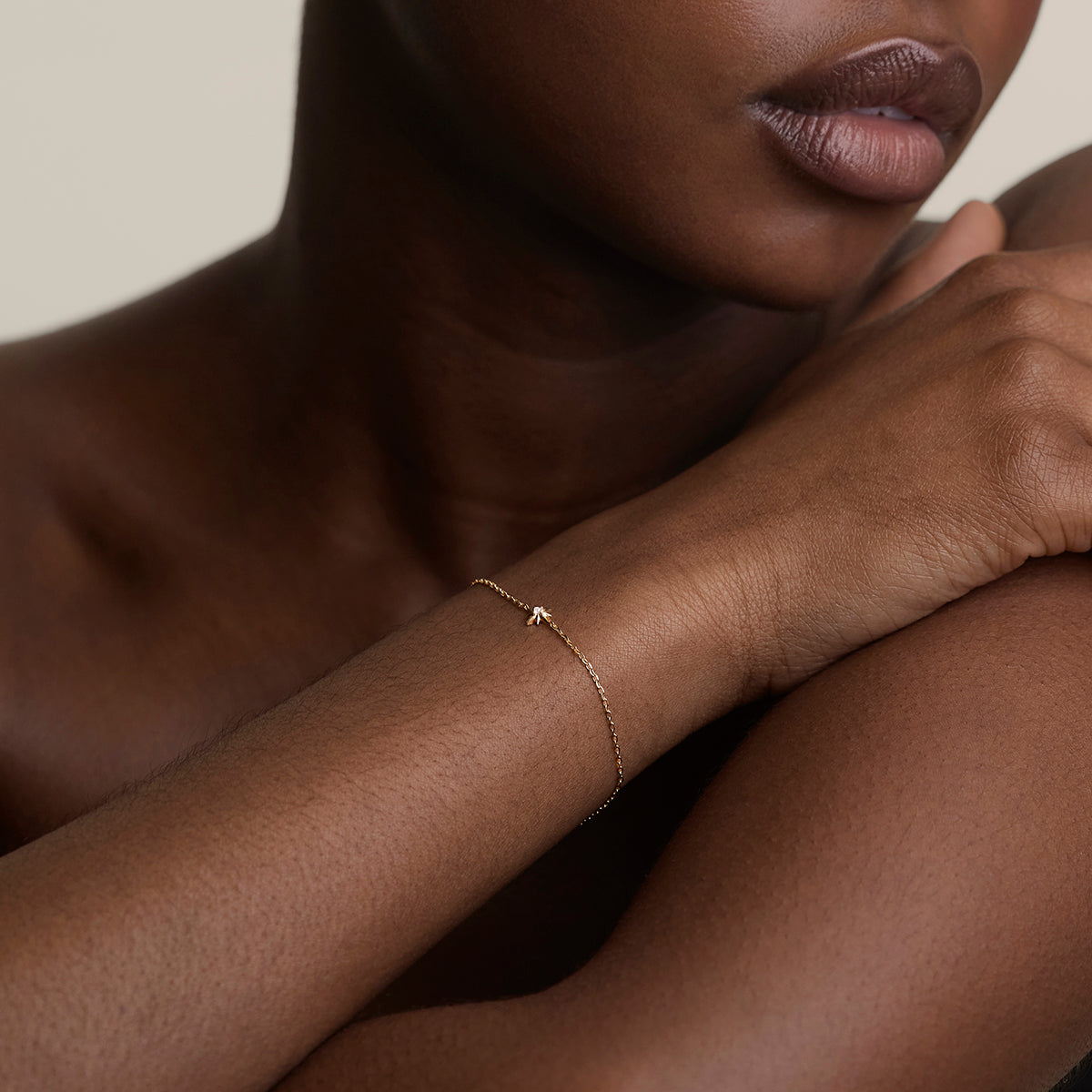 Shooting Star Charm Bracelet in Gold-Astrid & Miyu