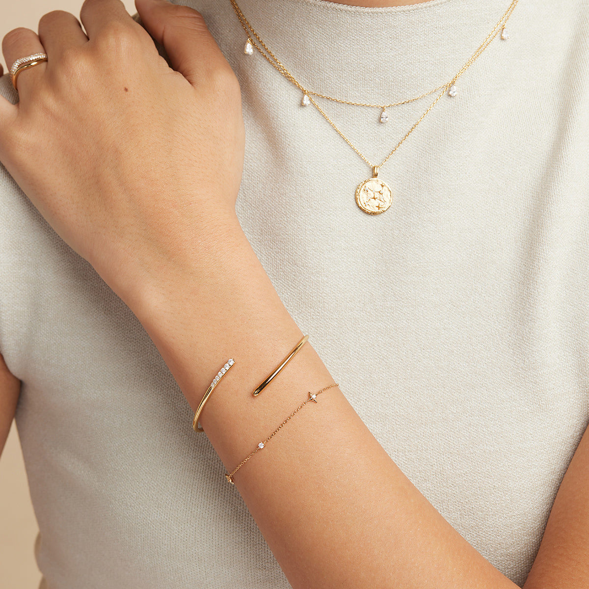 18k Gold Plated Jewellery - Cosmic Star Charm Bracelet in Gold - Charm Bracelet - Astrid & Miyu