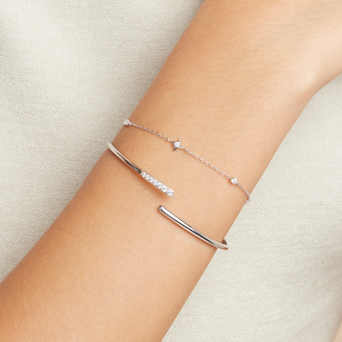 Bracelets - Cosmic Star Charm Bracelet in Silver - Charm Bracelet - Astrid & Miyu