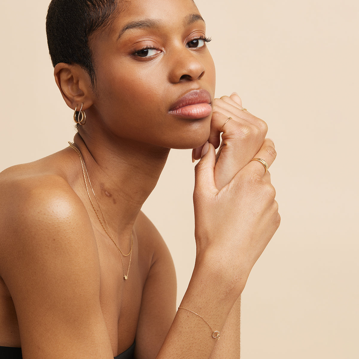 Bridal Jewellery - Infinite Hoops in Solid Gold - Hoop Earrings - Astrid & Miyu