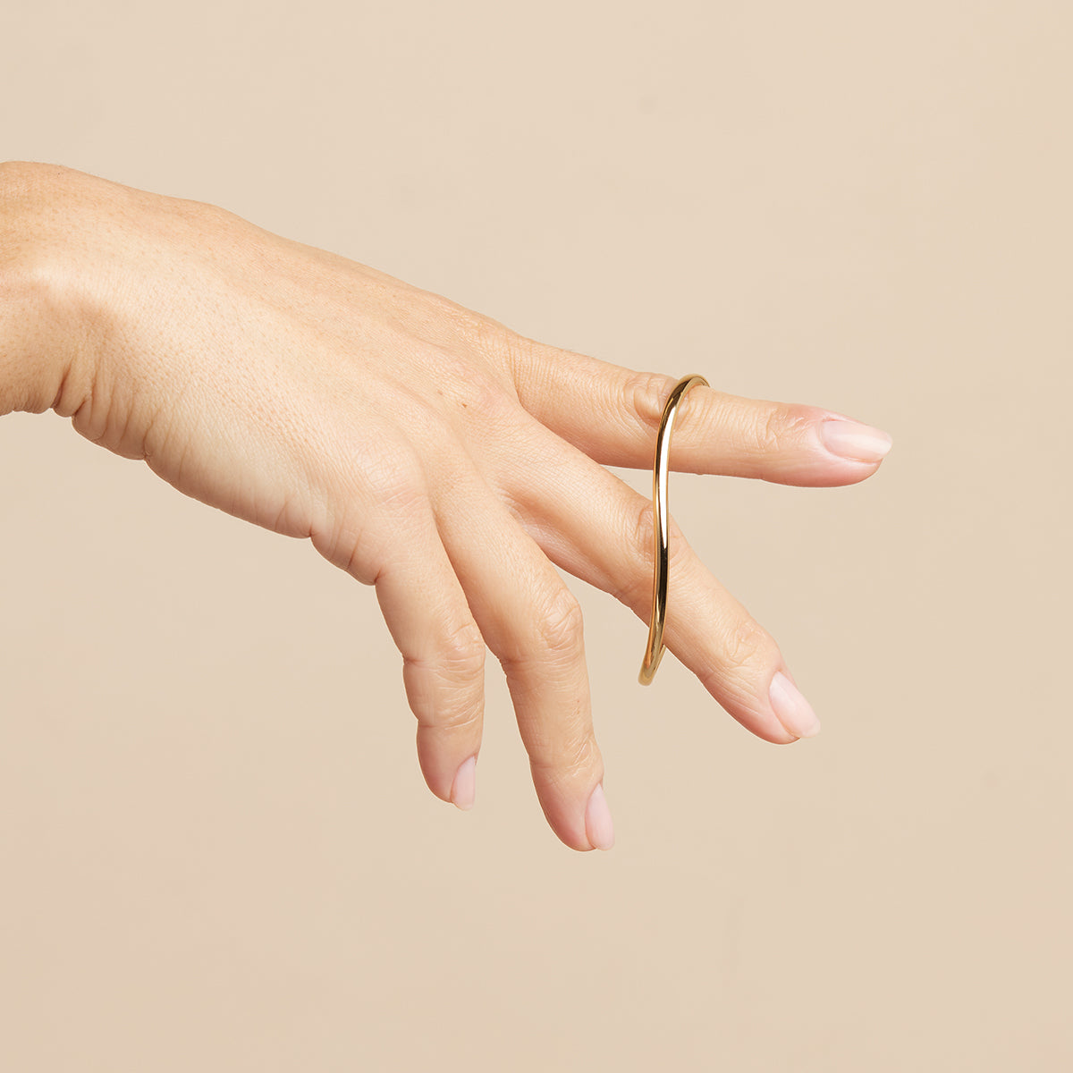 18k Gold Plated Jewellery - Infinite Cuff in Gold - Bracelets - Astrid & Miyu