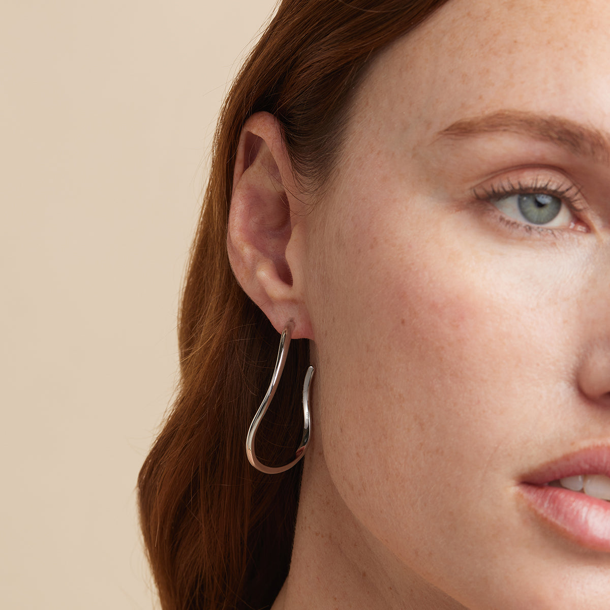 Earrings - Infinite Hoops in Silver - Hoop Earrings - Astrid & Miyu