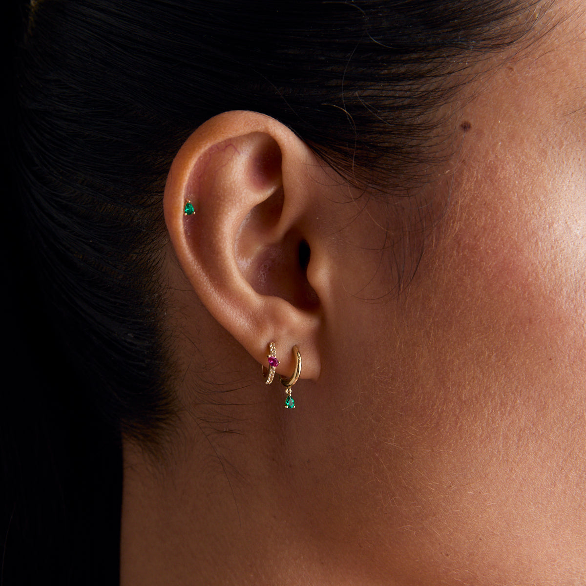 Flat Back Labret Studs - Emerald Pear Piercing Stud in Solid Gold - Piercing Stud - Astrid & Miyu