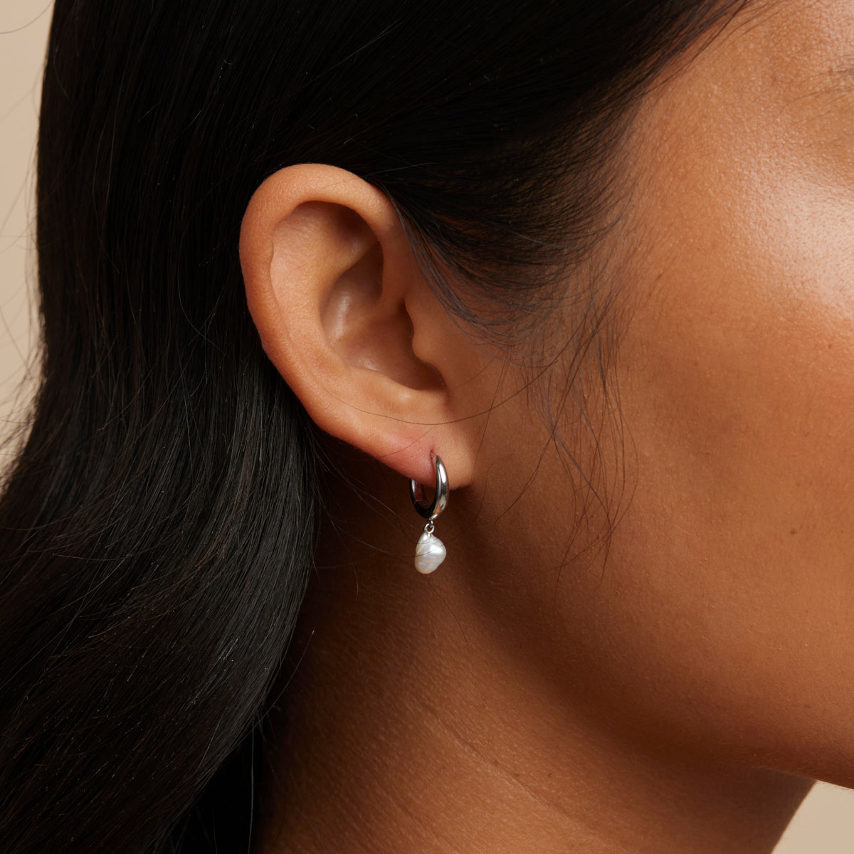 Earrings - Pearl Charm Huggies in Silver - Huggies - Astrid & Miyu