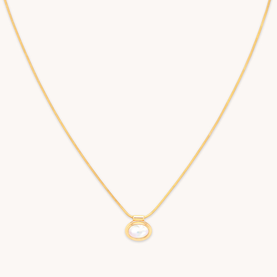 18k Gold Plated Jewellery - Mother of Pearl Pendant Necklace in Gold - Pendant Necklace - Astrid & Miyu
