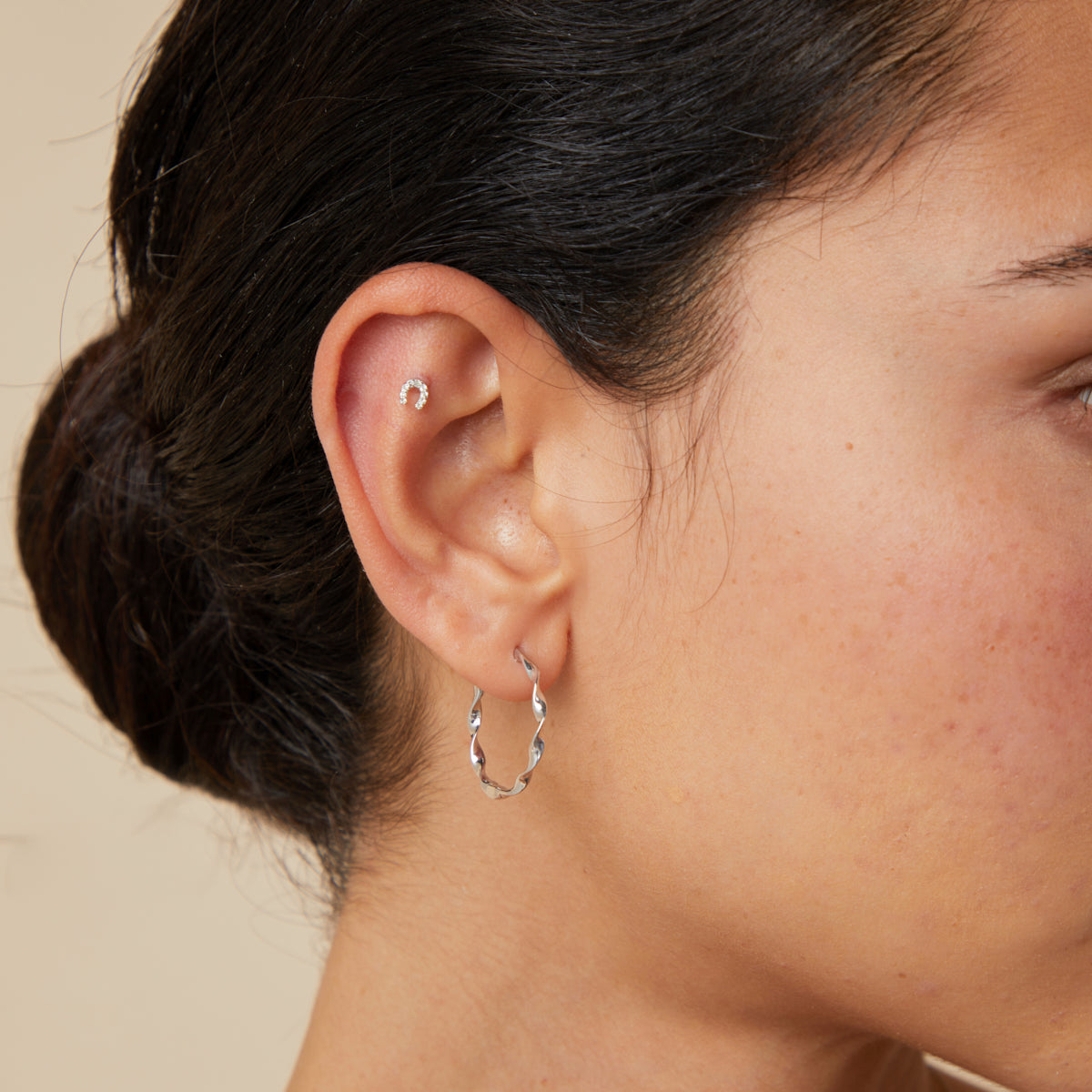 Flat Back Labret Studs - Pavé Horseshoe Piercing Stud in Solid White Gold - Piercing Stud - Astrid & Miyu