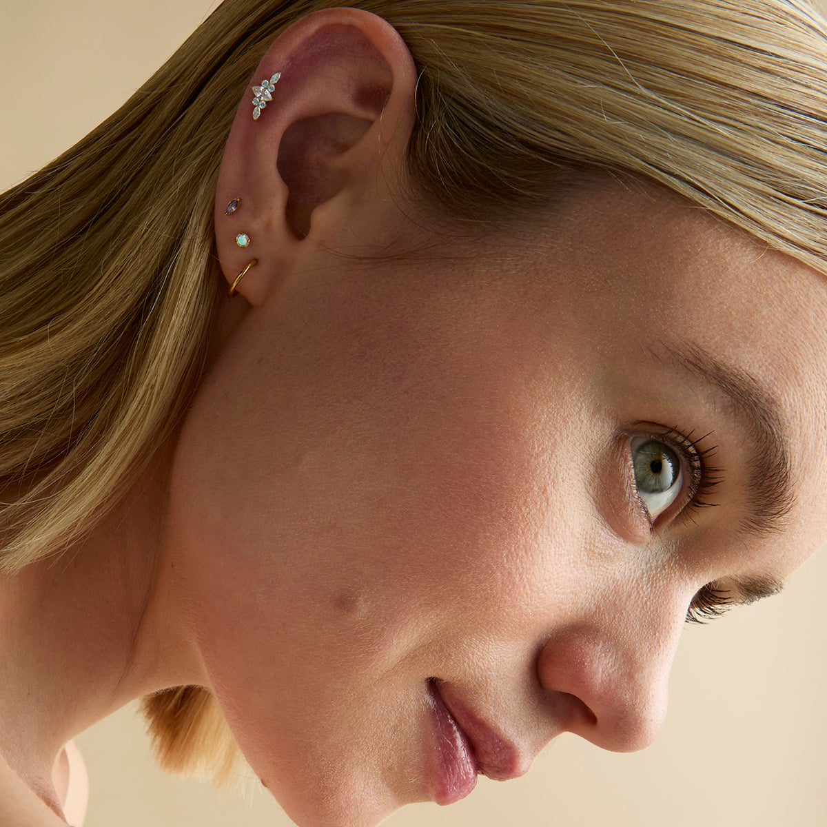 Conch Piercing Jewellery - Moonstone Titanium Piercing Stud in Gold - Piercing Stud - Astrid & Miyu