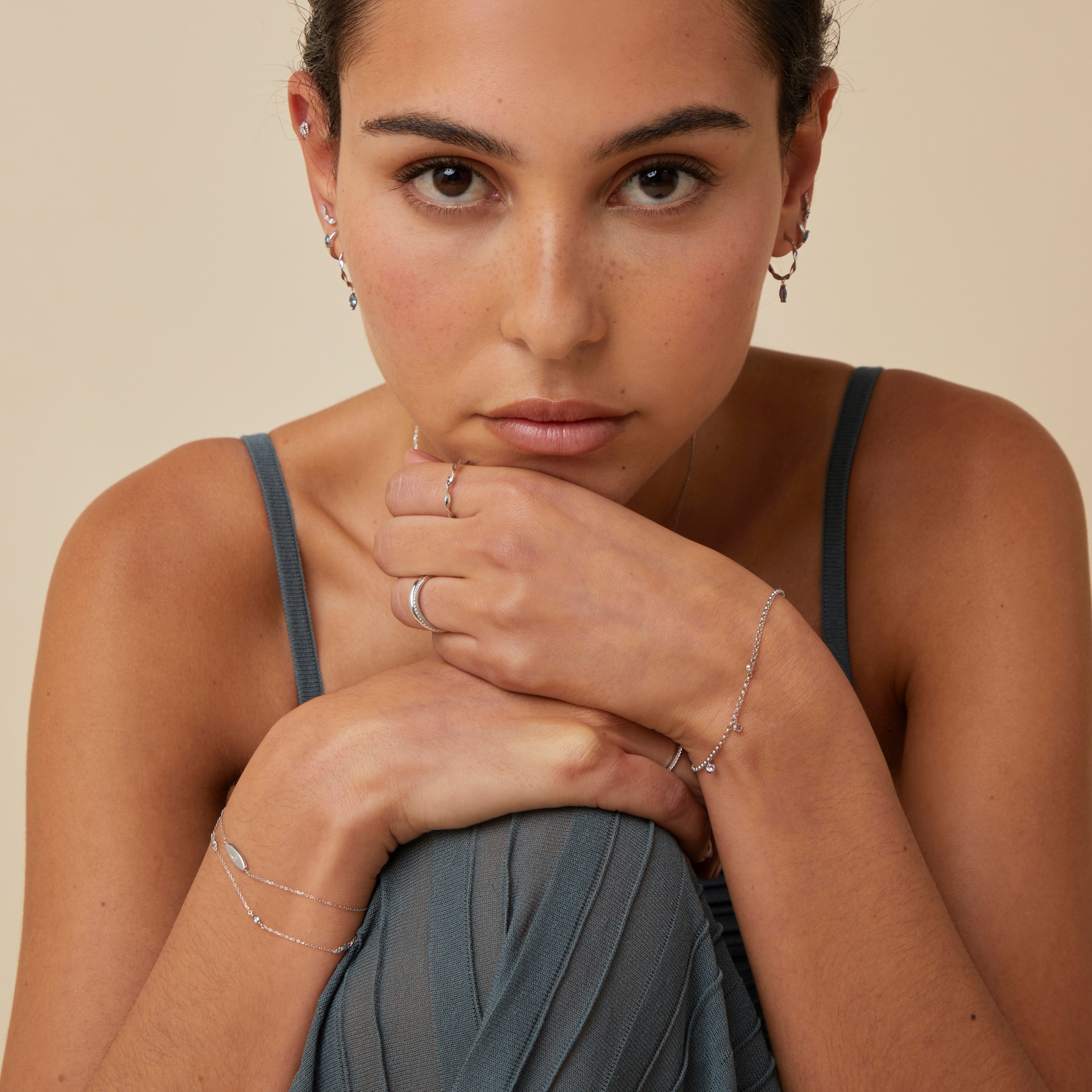 Rings - Twist Band Ring in Solid White Gold - Band Rings - Astrid & Miyu