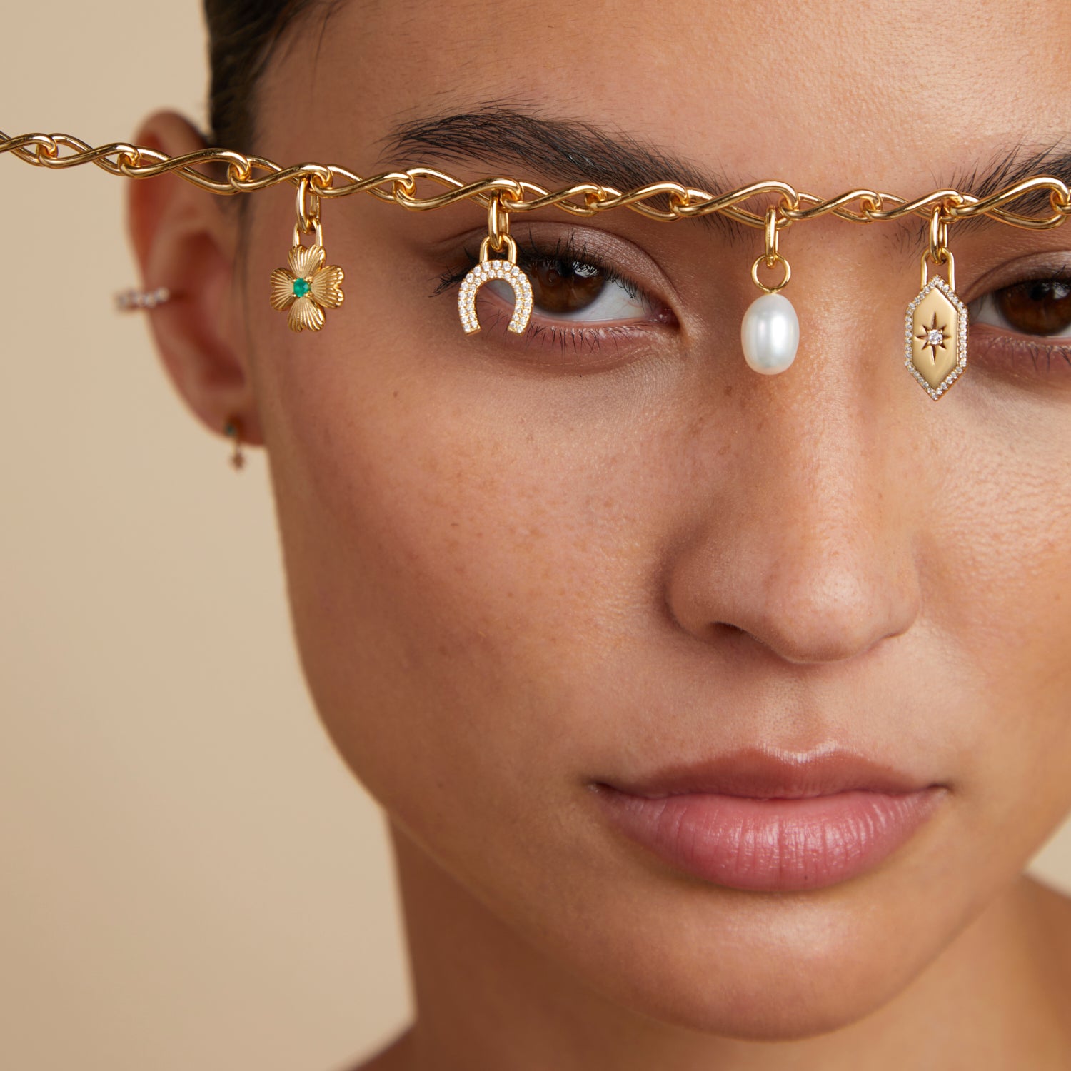 18k Gold Plated Jewellery - Horseshoe Talisman Charm in Gold - Talisman Charm - Astrid & Miyu