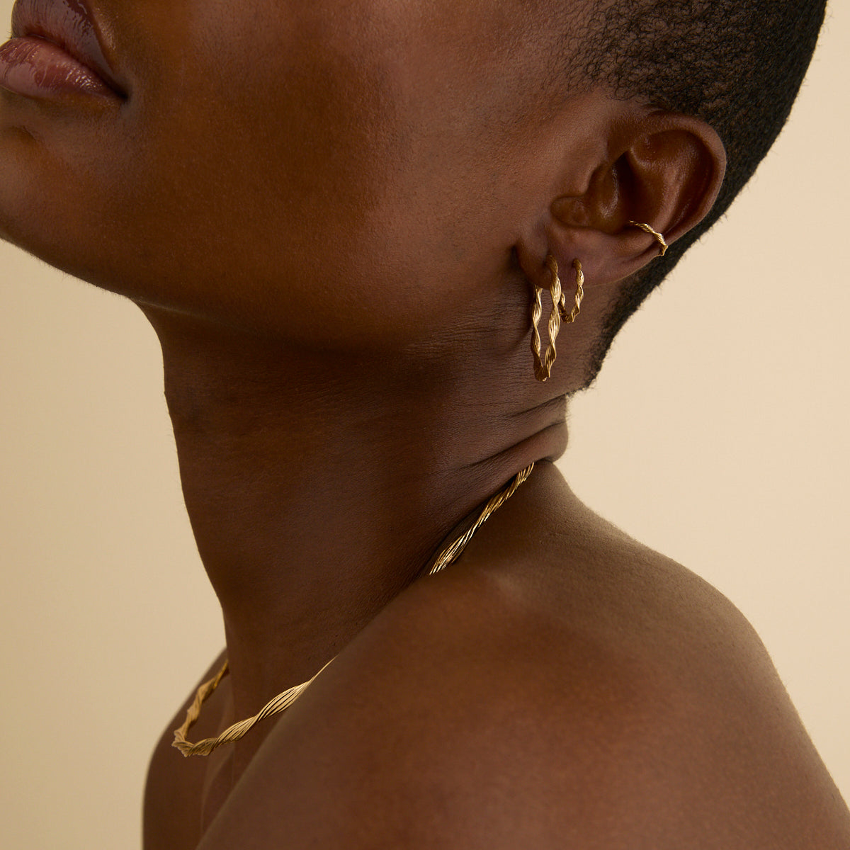 18k Gold Plated Jewellery - Twist Small Hoops in Gold - Hoops - Astrid & Miyu