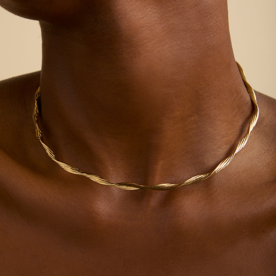 18k Gold Plated Jewellery - Twist Cuff Necklace in Gold - Necklace - Astrid & Miyu