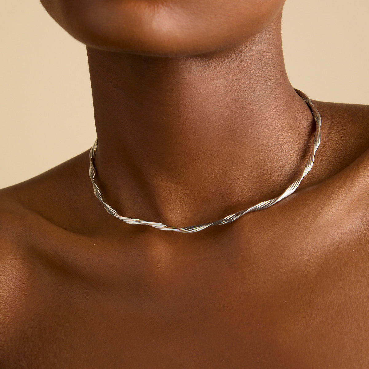 Necklaces & Bracelets - Twist Cuff Necklace in Silver - Necklace - Astrid & Miyu