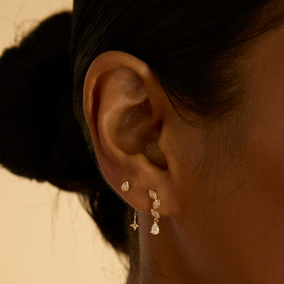 Ear Curation Chain™ - Star Ear Curation Chain™ in Solid Gold - Piercing Chains - Astrid & Miyu