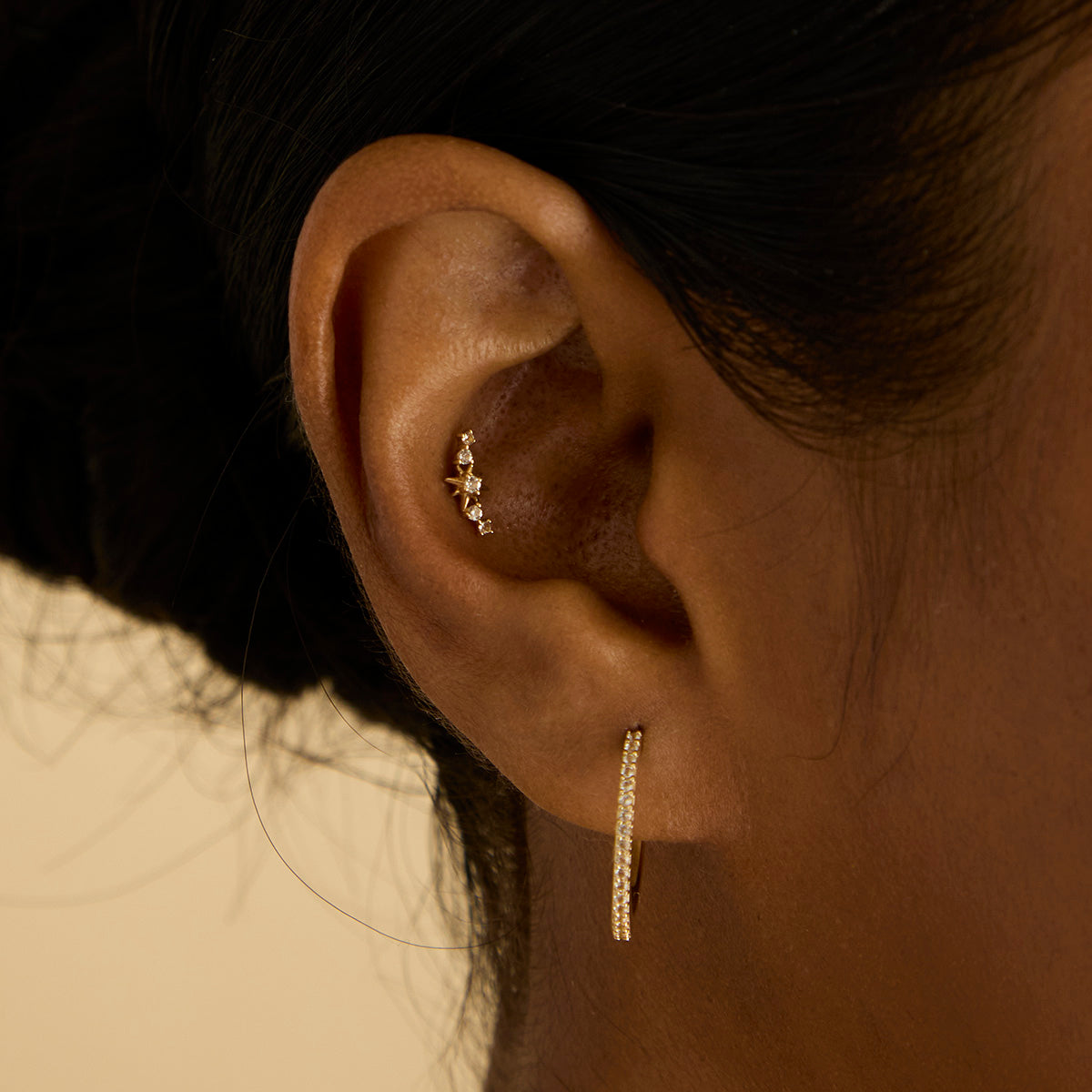 Flat Back Labret Studs - Star Curved Piercing Stud in Solid Gold - Piercing Studs - Astrid & Miyu