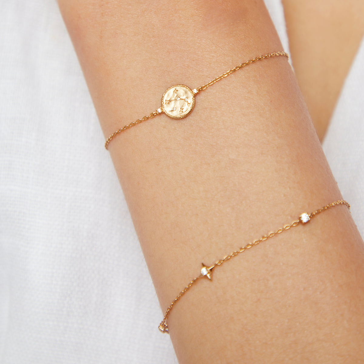 18k Gold Plated Jewellery - Aries Zodiac Bracelet in Gold - Zodiac - Astrid & Miyu