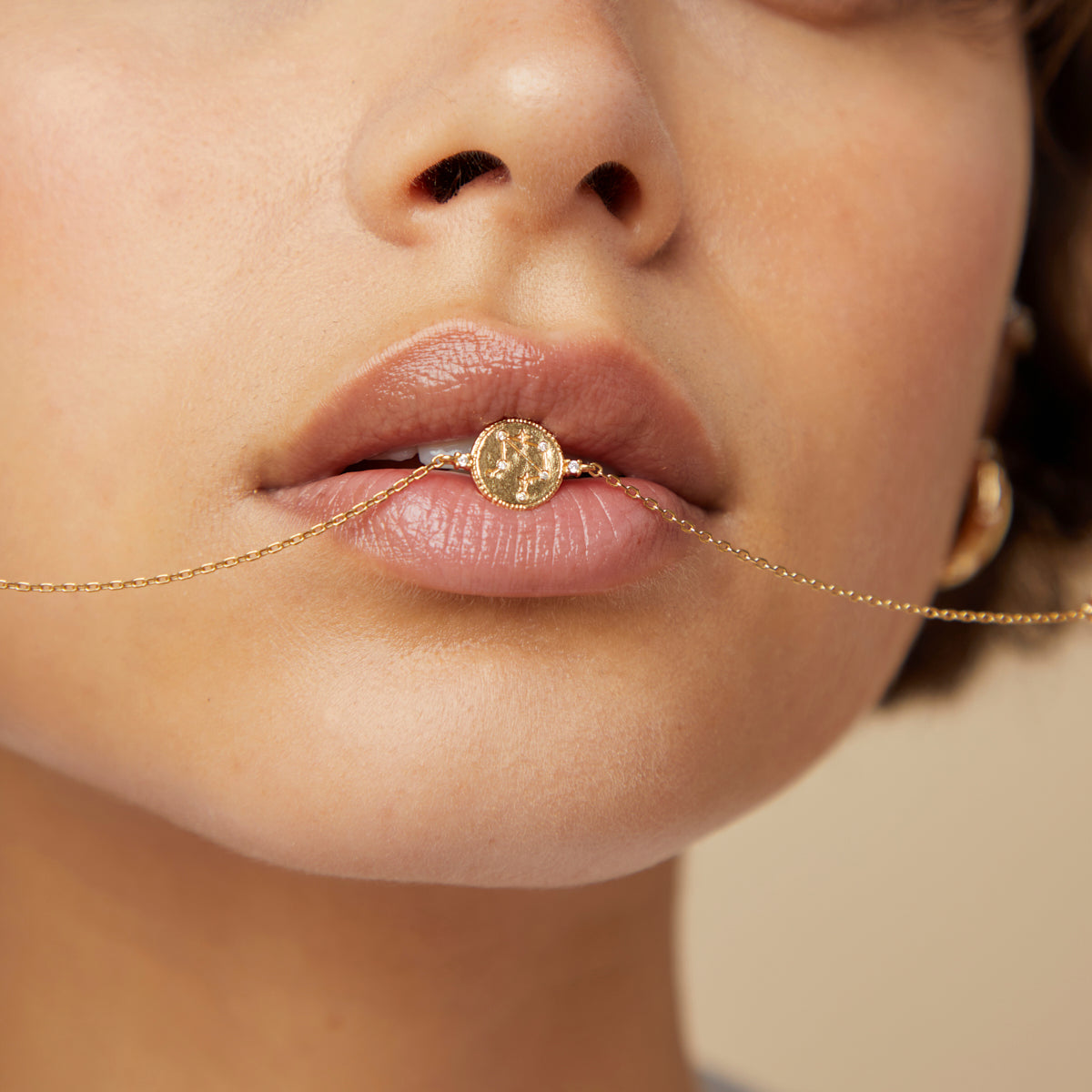 18k Gold Plated Jewellery - Libra Zodiac Bracelet in Gold - Zodiac - Astrid & Miyu