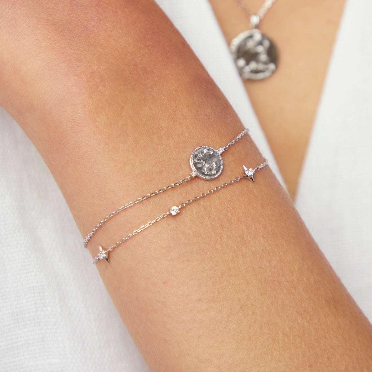 Bracelets - Pisces Zodiac Bracelet in Silver - Zodiac - Astrid & Miyu