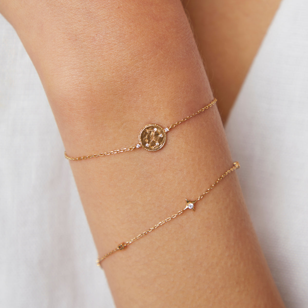 18k Gold Plated Jewellery - Scorpio Zodiac Bracelet in Gold - Zodiac - Astrid & Miyu