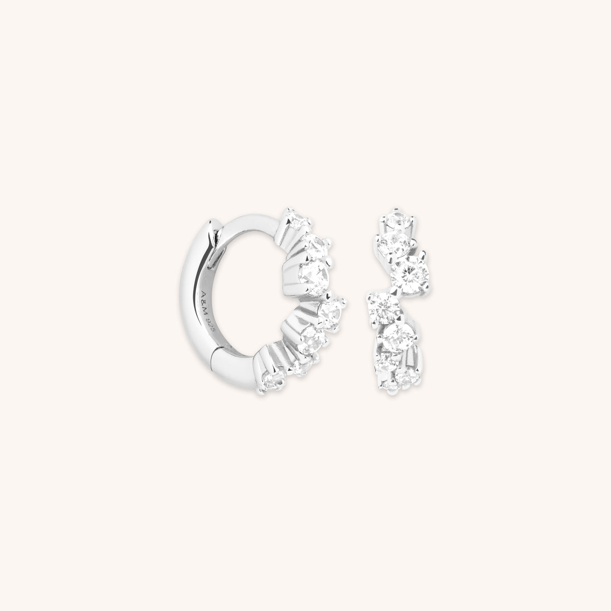 AM25-AD24-HUG-SCA-S_1-Astrid & Miyu