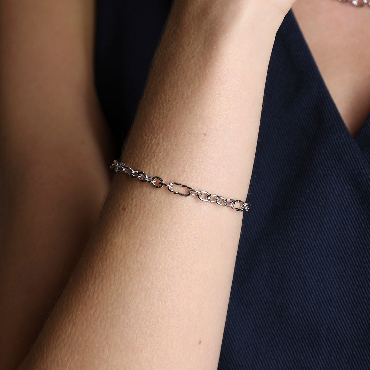 Bold Chain Bracelet in Silver-Astrid & Miyu
