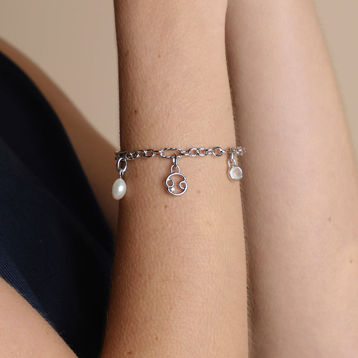 Bold Chain Bracelet in Silver-Astrid & Miyu