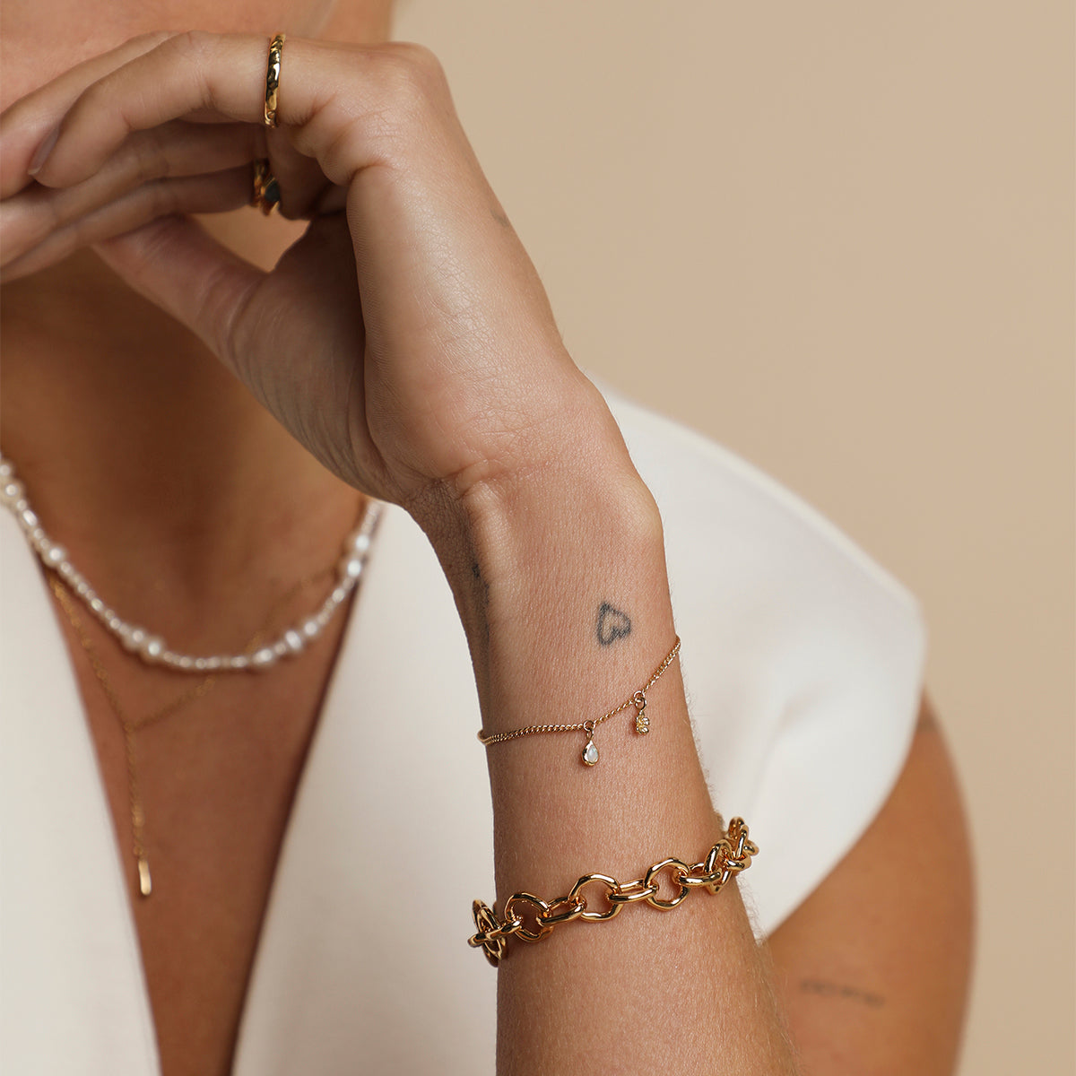 Flower Charm 9k Gold-Astrid & Miyu