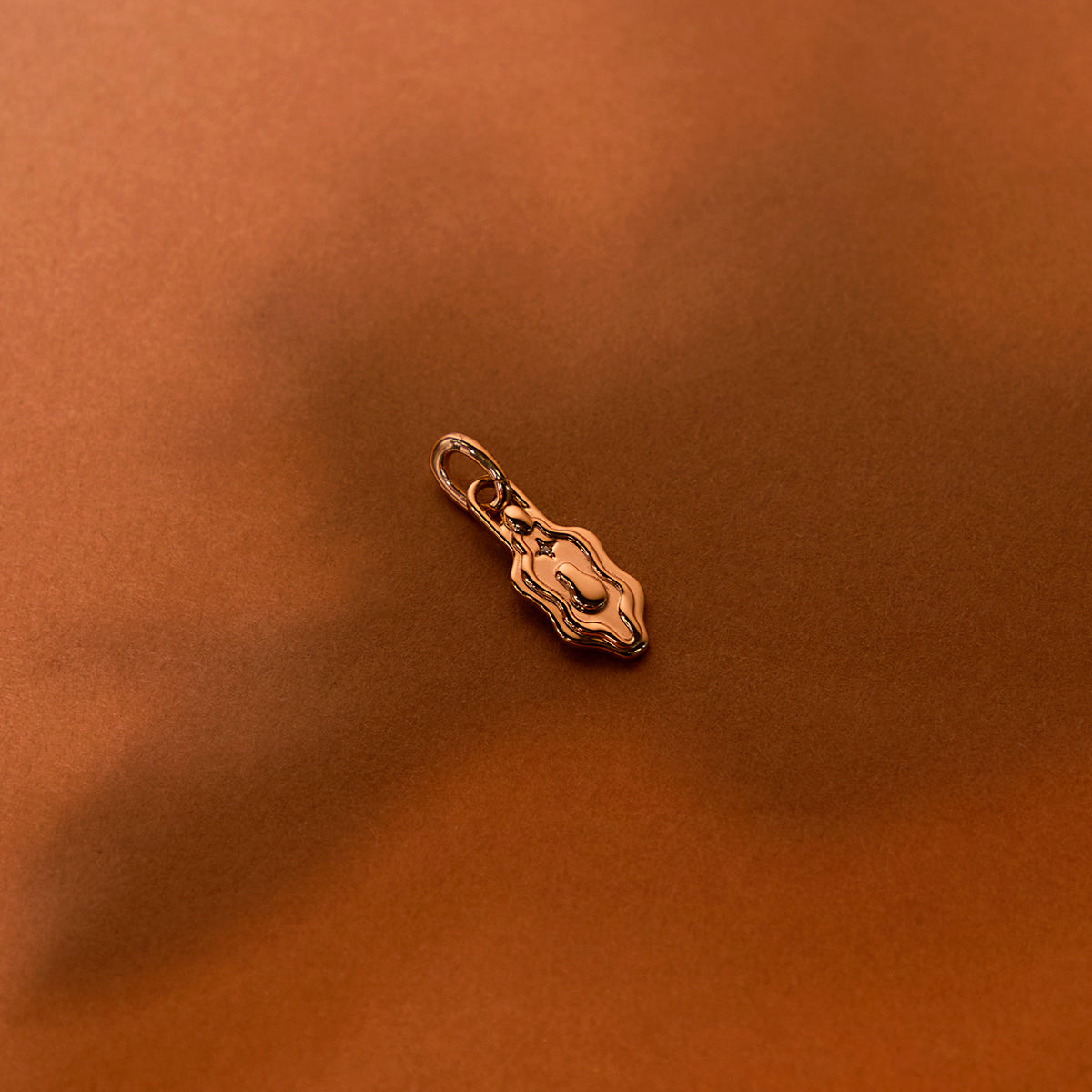 A&M x Hertility Vulva Charm in Gold-Astrid & Miyu