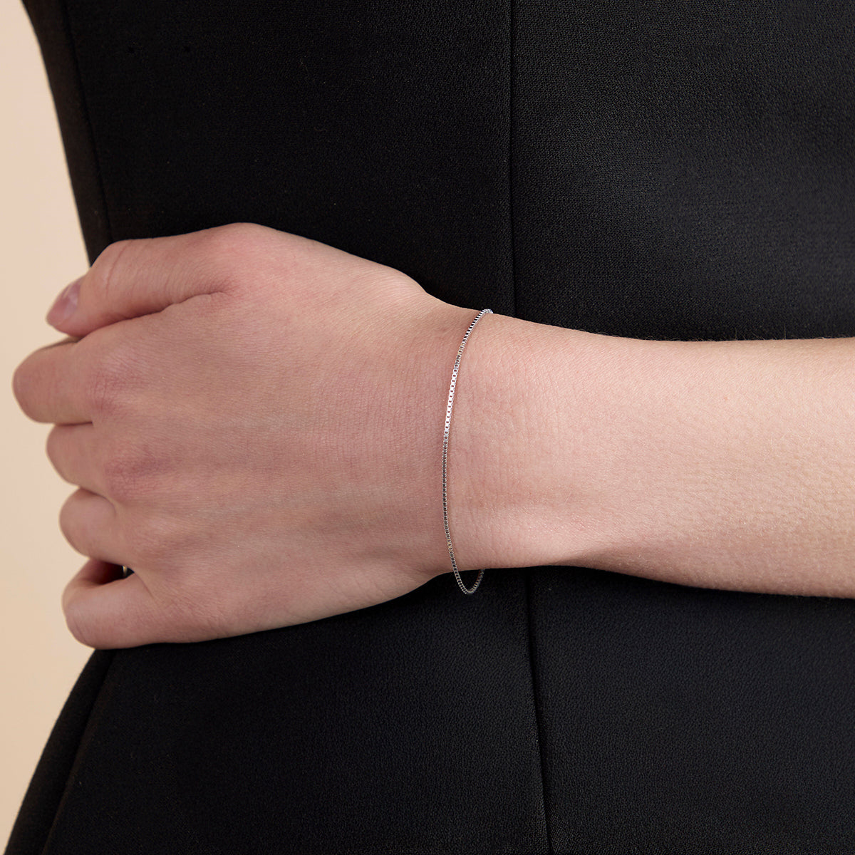 Essential Box Chain Bracelet in Silver-Astrid & Miyu
